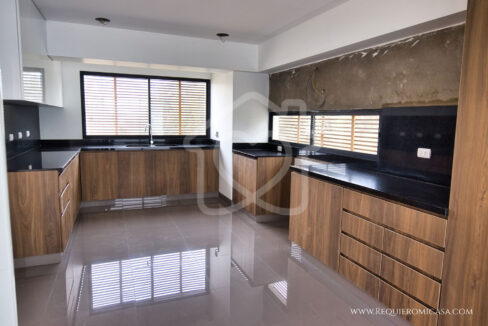 duplex con piscina san borja11