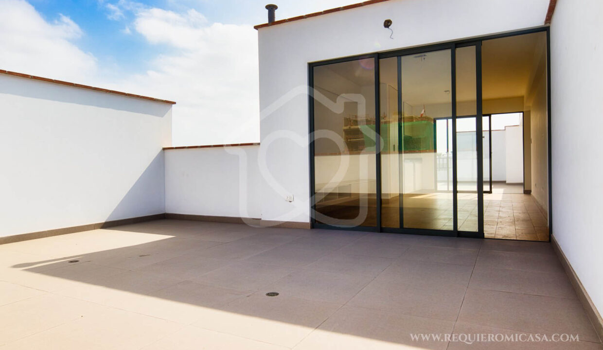 Duplex en venta en chacarilla24