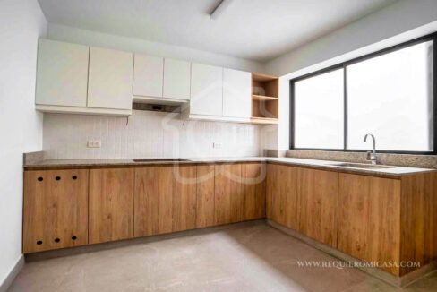 Departamento frente a parque en surco20