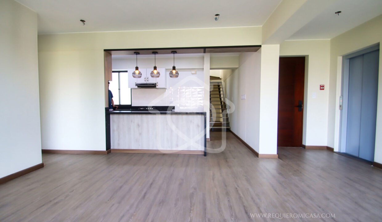 duplex en venta frente a parque surco18