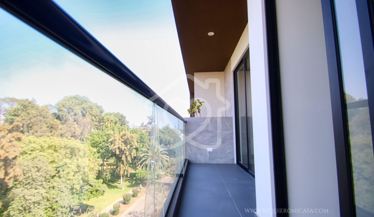 duplex en venta frente a parque surco8