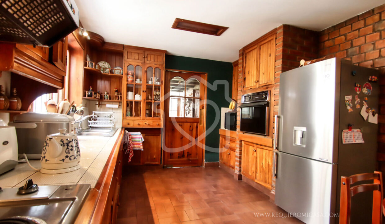 casa en venta en la molina25