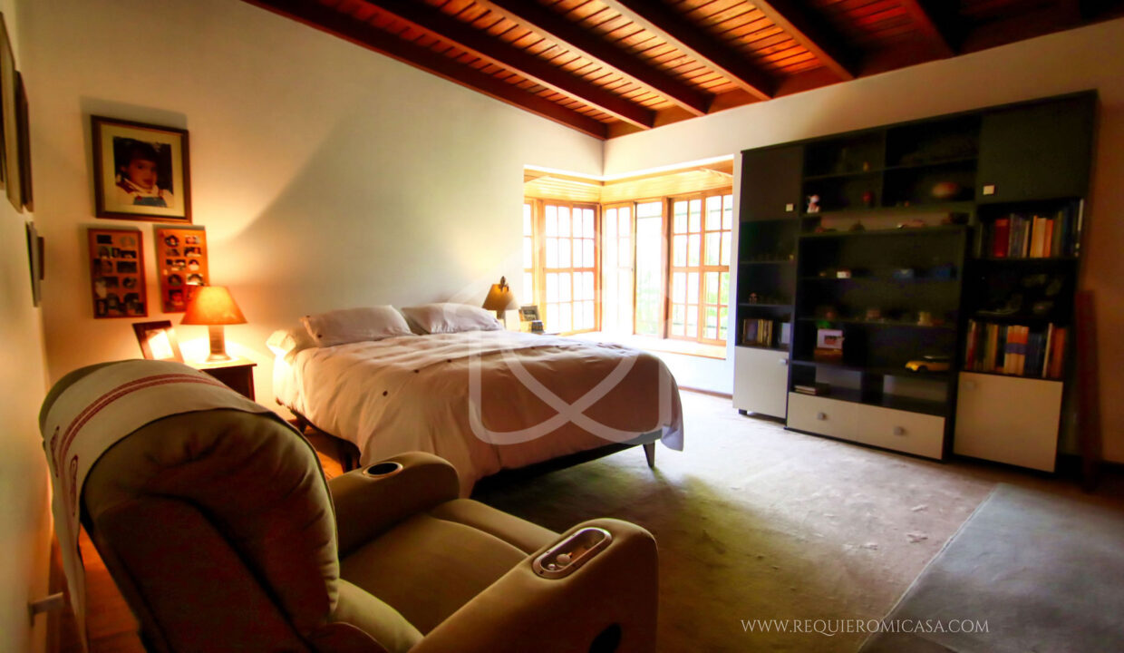 casa en venta en la molina38