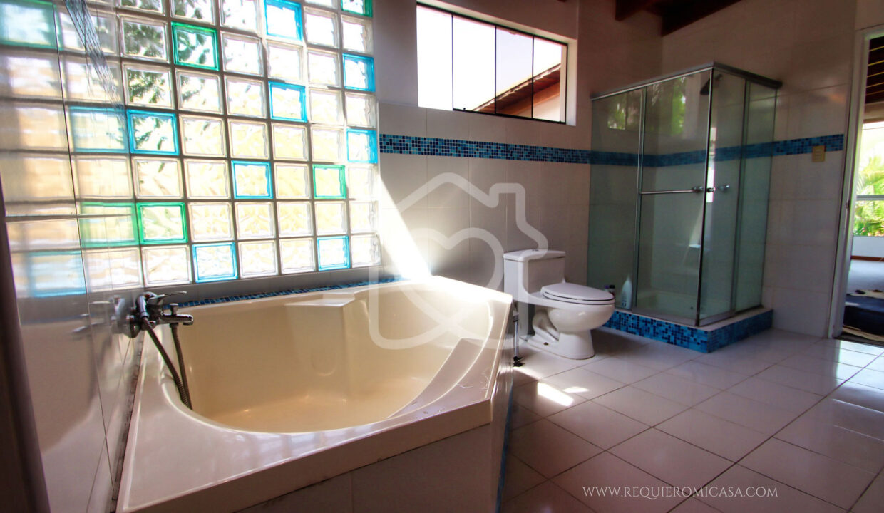 casa en venta en la molina51