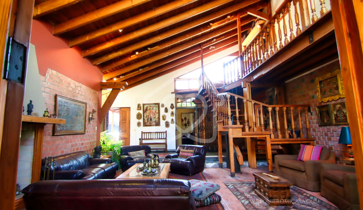 casa en venta en la molina64