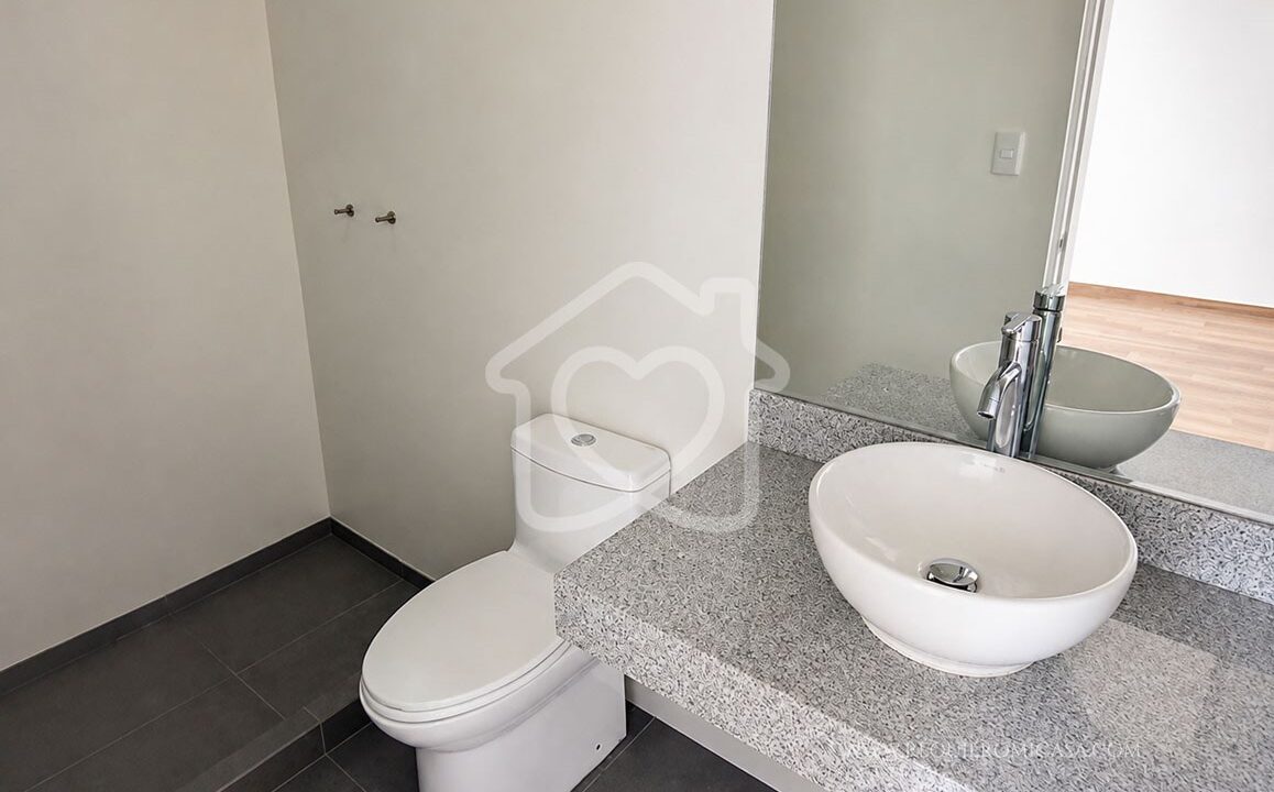 DUPLEX FRENTE A PARQUE VALLE HERMOSO10