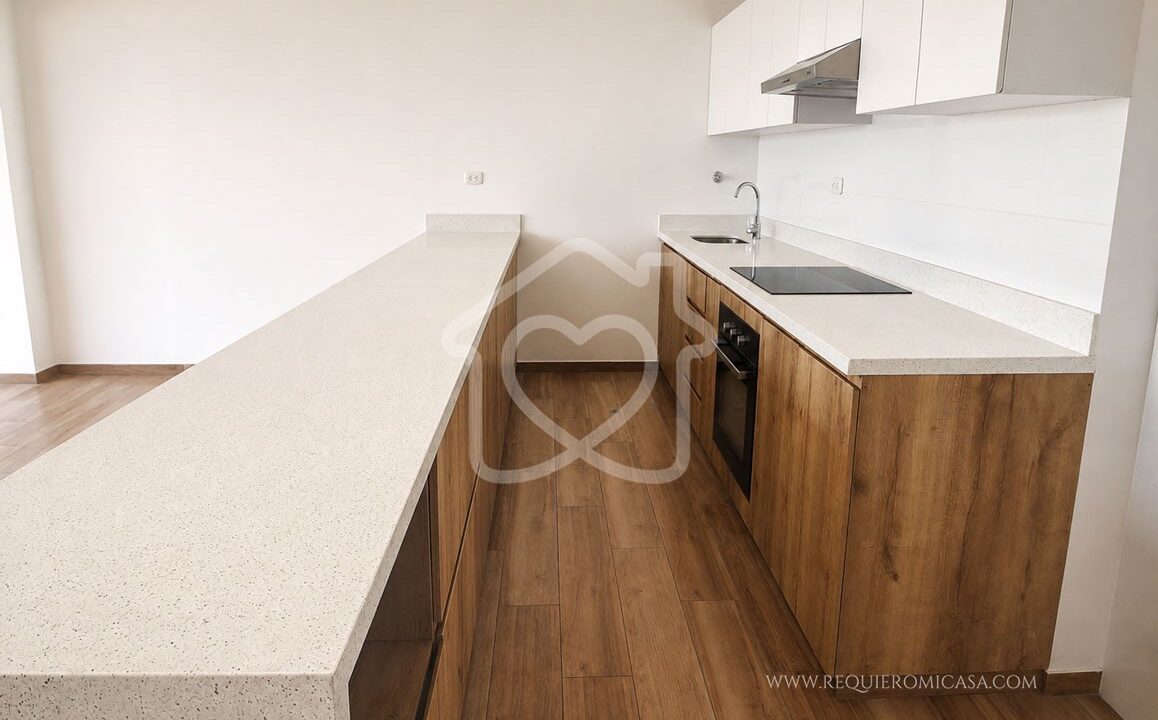 DUPLEX FRENTE A PARQUE VALLE HERMOSO16