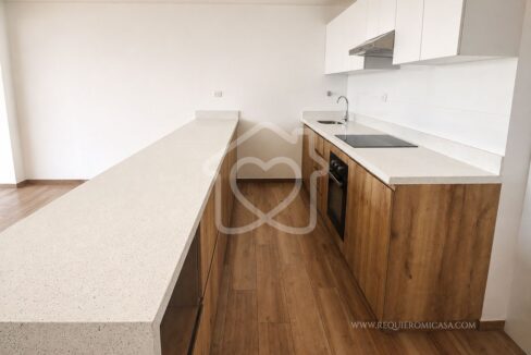 DUPLEX FRENTE A PARQUE VALLE HERMOSO16