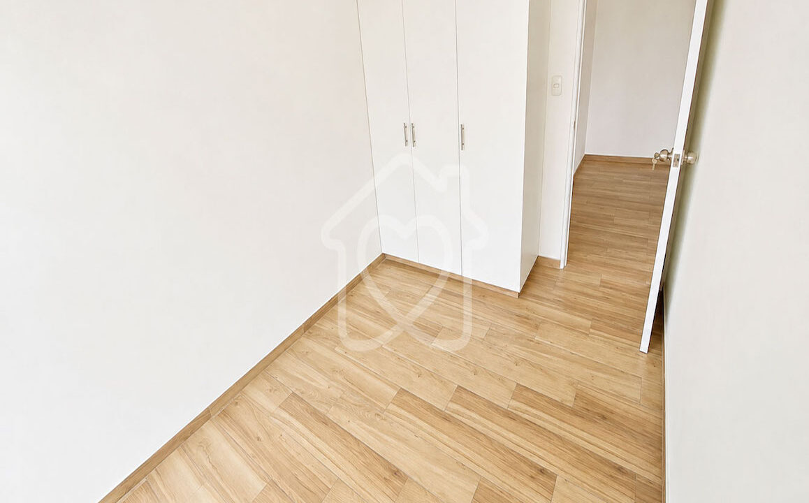 DUPLEX FRENTE A PARQUE VALLE HERMOSO30