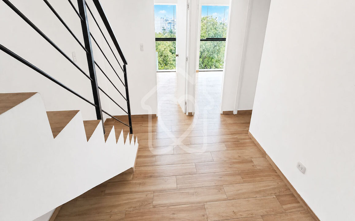 DUPLEX FRENTE A PARQUE VALLE HERMOSO34