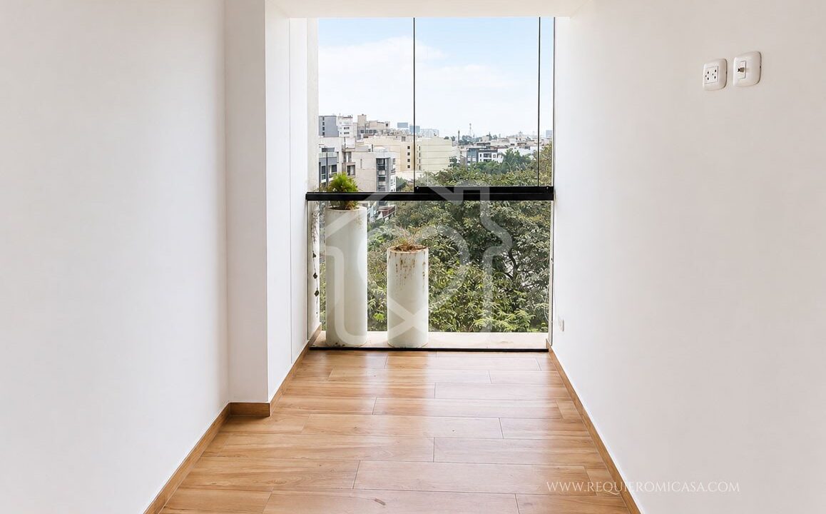 DUPLEX FRENTE A PARQUE VALLE HERMOSO4
