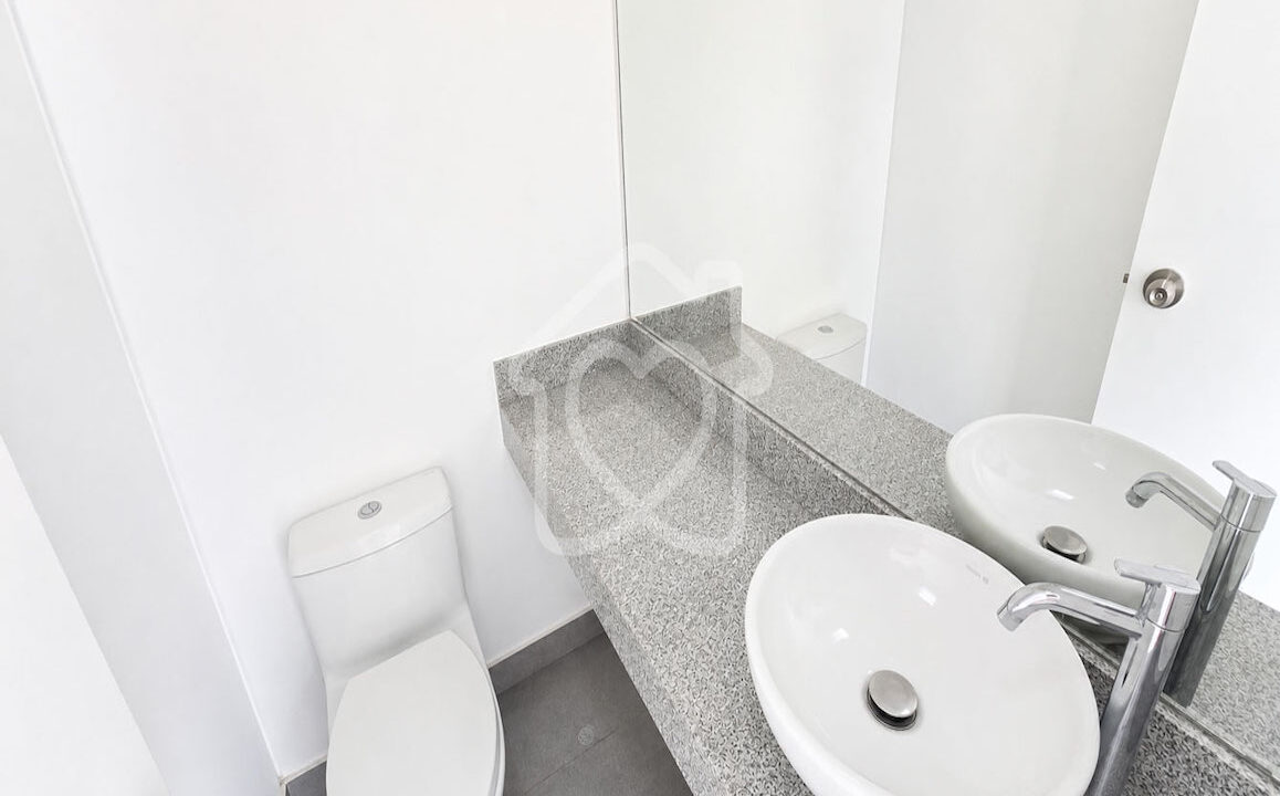 DUPLEX FRENTE A PARQUE VALLE HERMOSO41