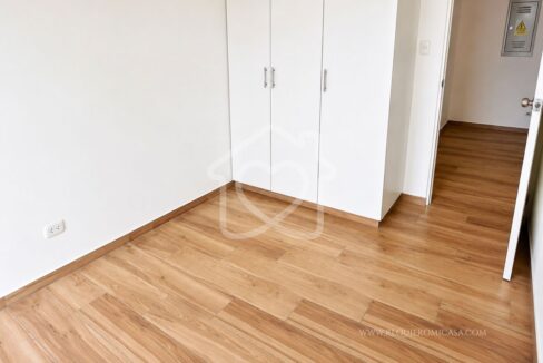 DUPLEX FRENTE A PARQUE VALLE HERMOSO6