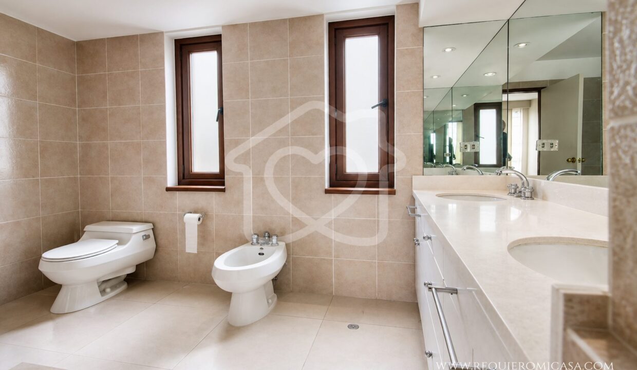 casa en venta los alamos surco19