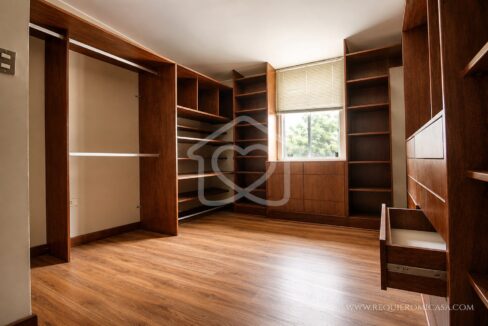 casa en venta los alamos surco22