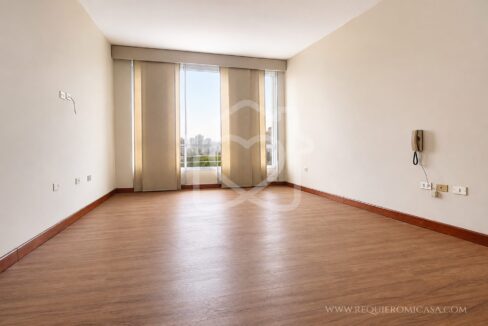 casa en venta los alamos surco23