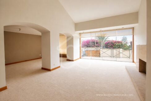 casa en venta los alamos surco31