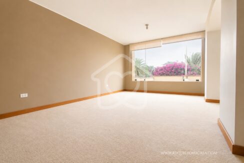 casa en venta los alamos surco32