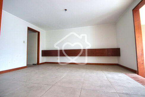casa en venta los alamos surco43