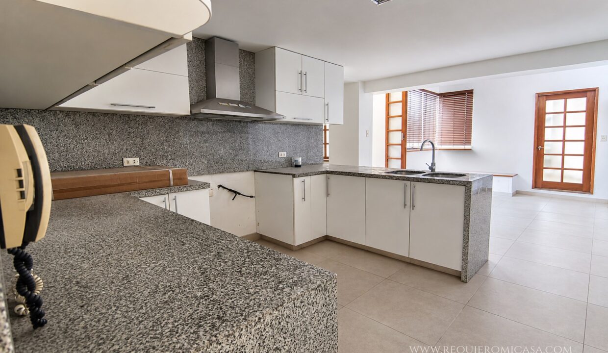 casa en venta los alamos surco5