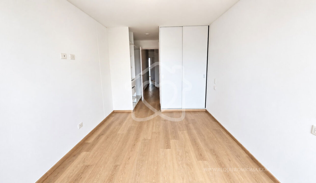 dpto en venta en surco tambo de monterrico20