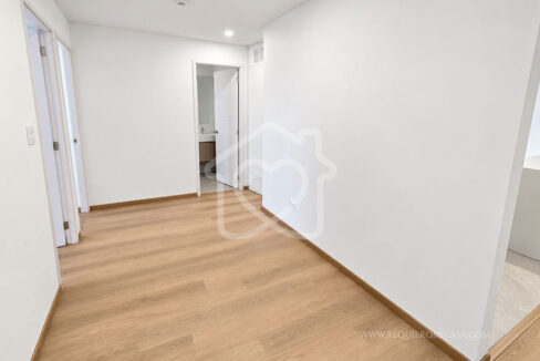 dpto en venta en surco tambo de monterrico29