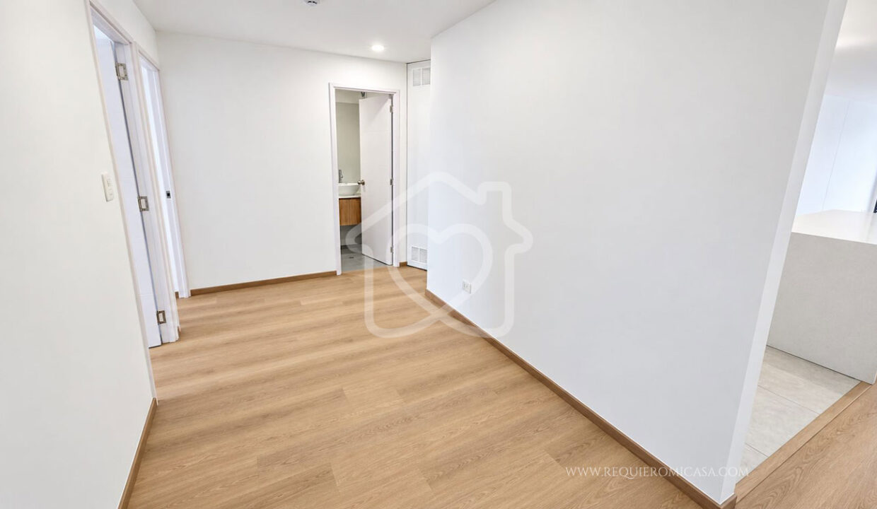 dpto en venta en surco tambo de monterrico30