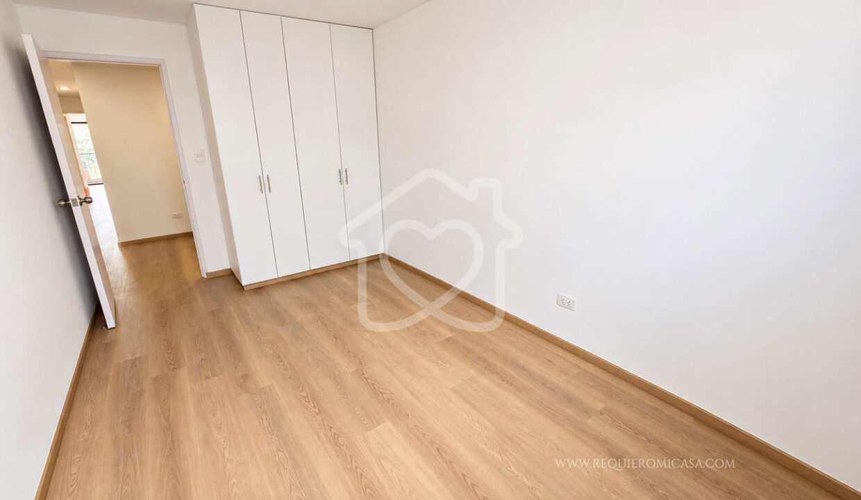 dpto en venta en surco tambo de monterrico34