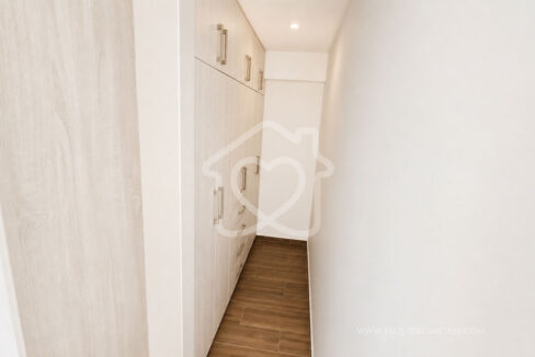 duplex con piscina frente a parque surco21